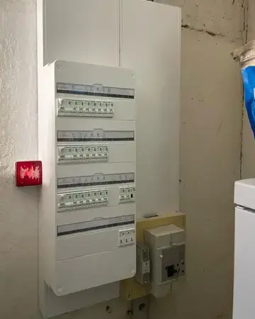 électricien à Brains - image 2