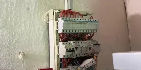 électricien à Brains - image 3