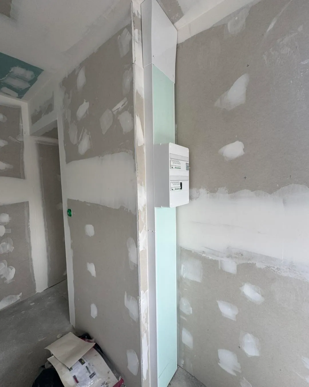 renovation electrique arthon