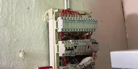 rénovation électrique à Port-Saint-Père - image 3